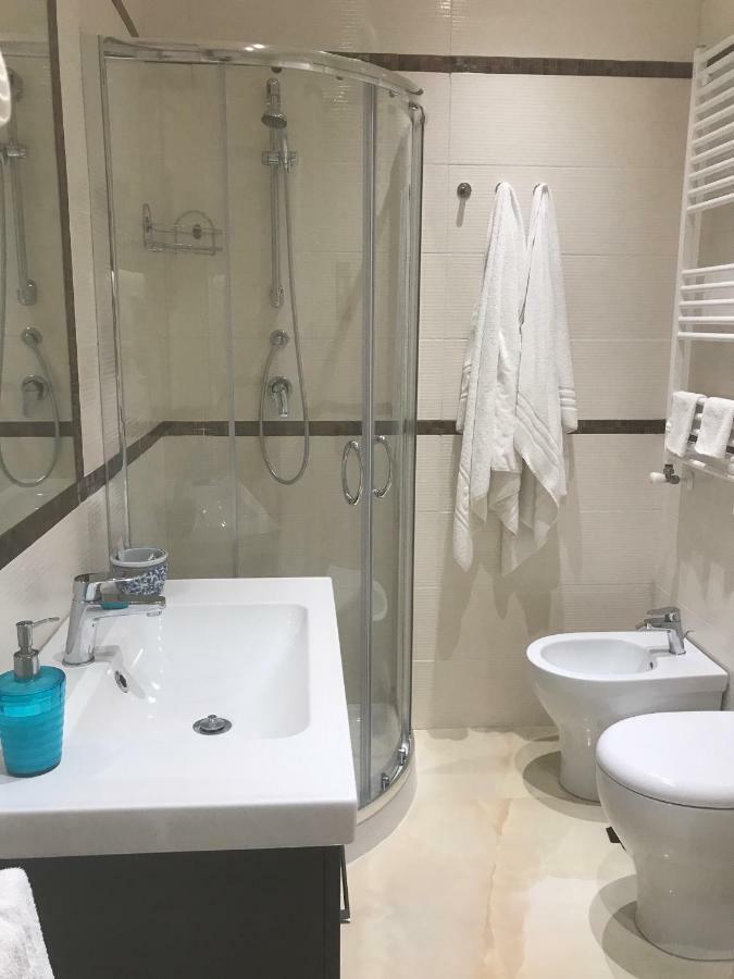 مبيت وإفطار كاتانيا Aquila House المظهر الخارجي الصورة